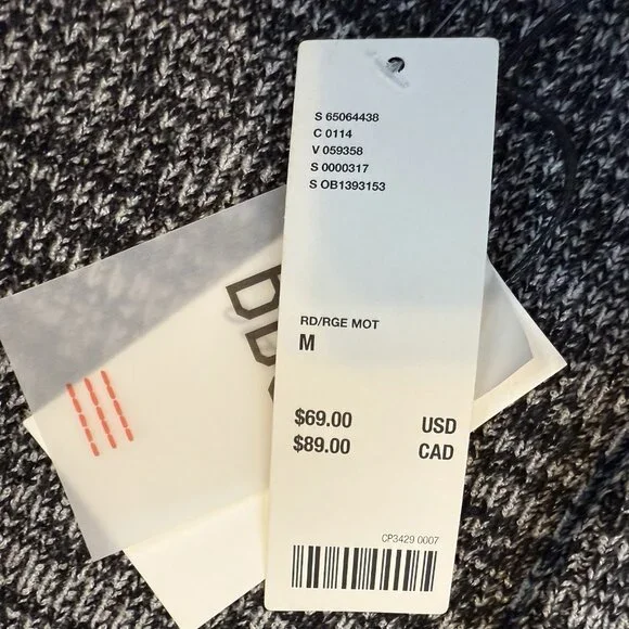 BDG Urban Outfitters Women Size M Quinn Zip Up Sweater Black & Red NWT$69 - Picture 8 of 13